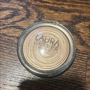 Laura Geller Radiant Baked Highlighter - Champagne Gold Shade Gilded Honey